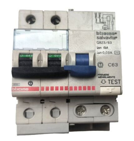 SALVAVITA MEGNETOTERMICO BITICINO   G823/63