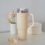 Flamingueo Tazza Termica - Borraccia con Cannuccia Beige