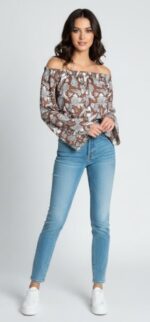 BLUSA CORTA A SPALLE SCPERTE C. MANICHE A CAMPANA SVASTATE E FANTASIA FLOREALE - immagine 2