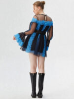 Robe courte bicolore noire et bleue en tulle et dentelle - immagine 3