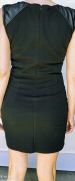 abito tubino nero senza maniche - immagine 5