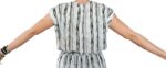 abito chemisier (o vestito a camicia) con una fantasia a righe verticali bianche e nere e una cintura annodabile in vita - immagine 6