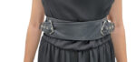 abito lungo nero con scollo all'americana e una cintura larga in similpelle abbinata - immagine 4